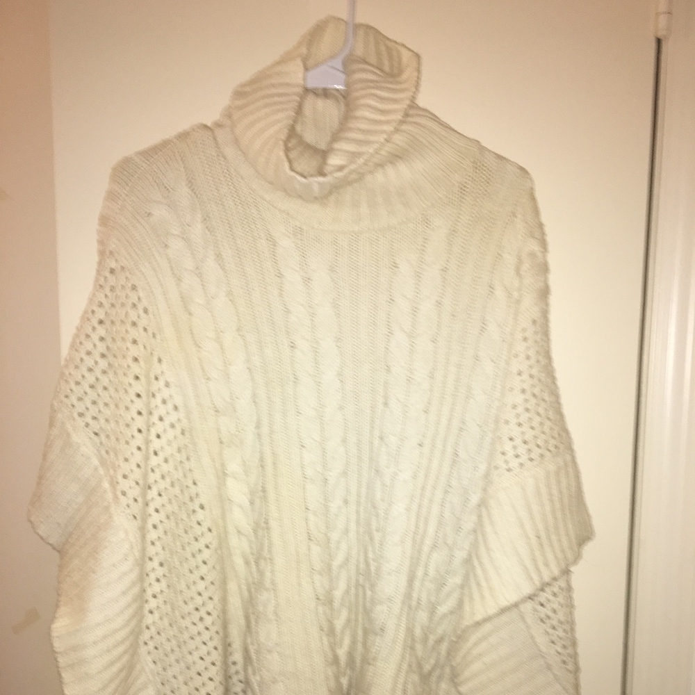 GAP Poncho Size XS/Small